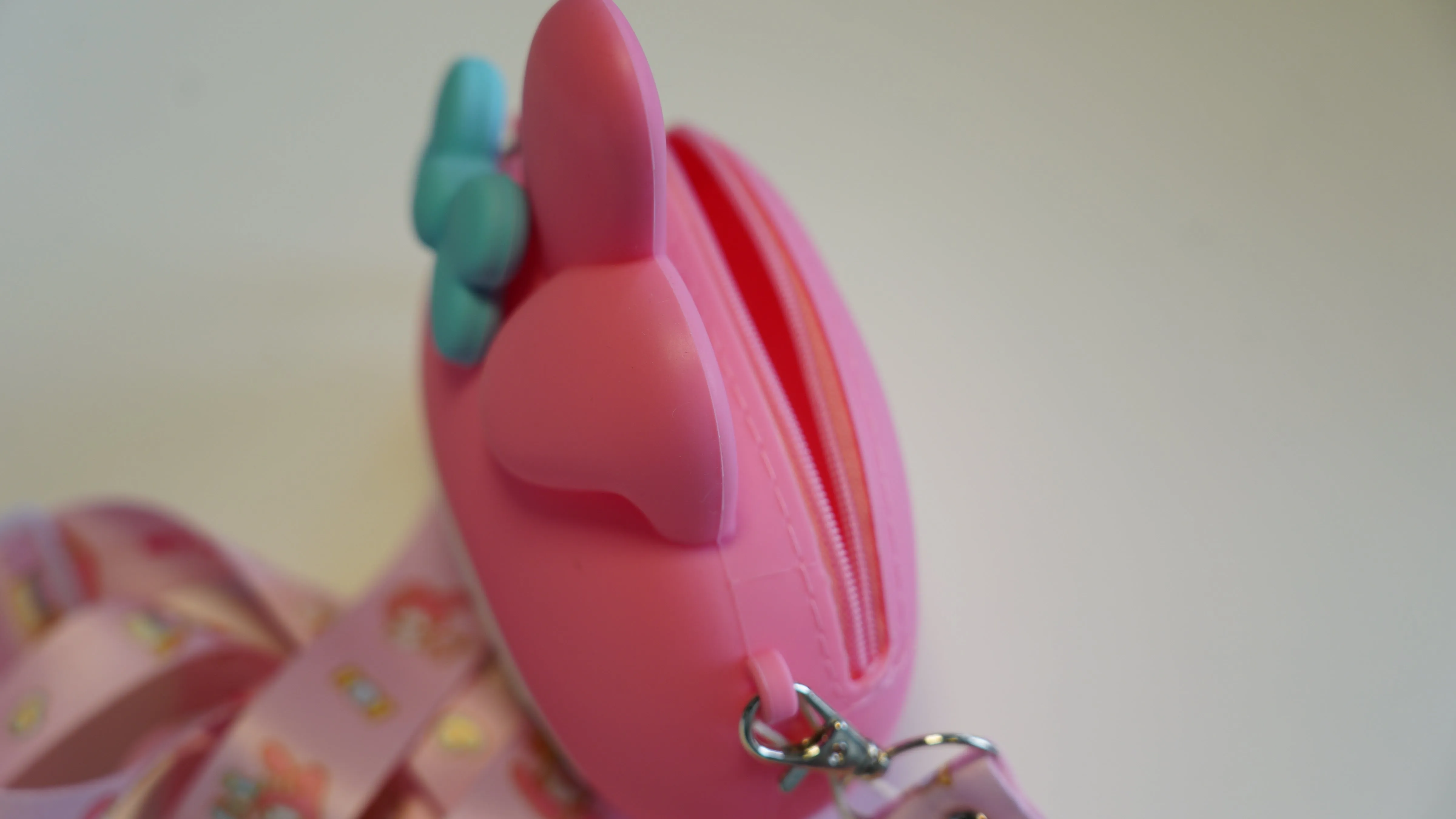 3D cartoon Silicone Strap Shoulder Bag for Kids