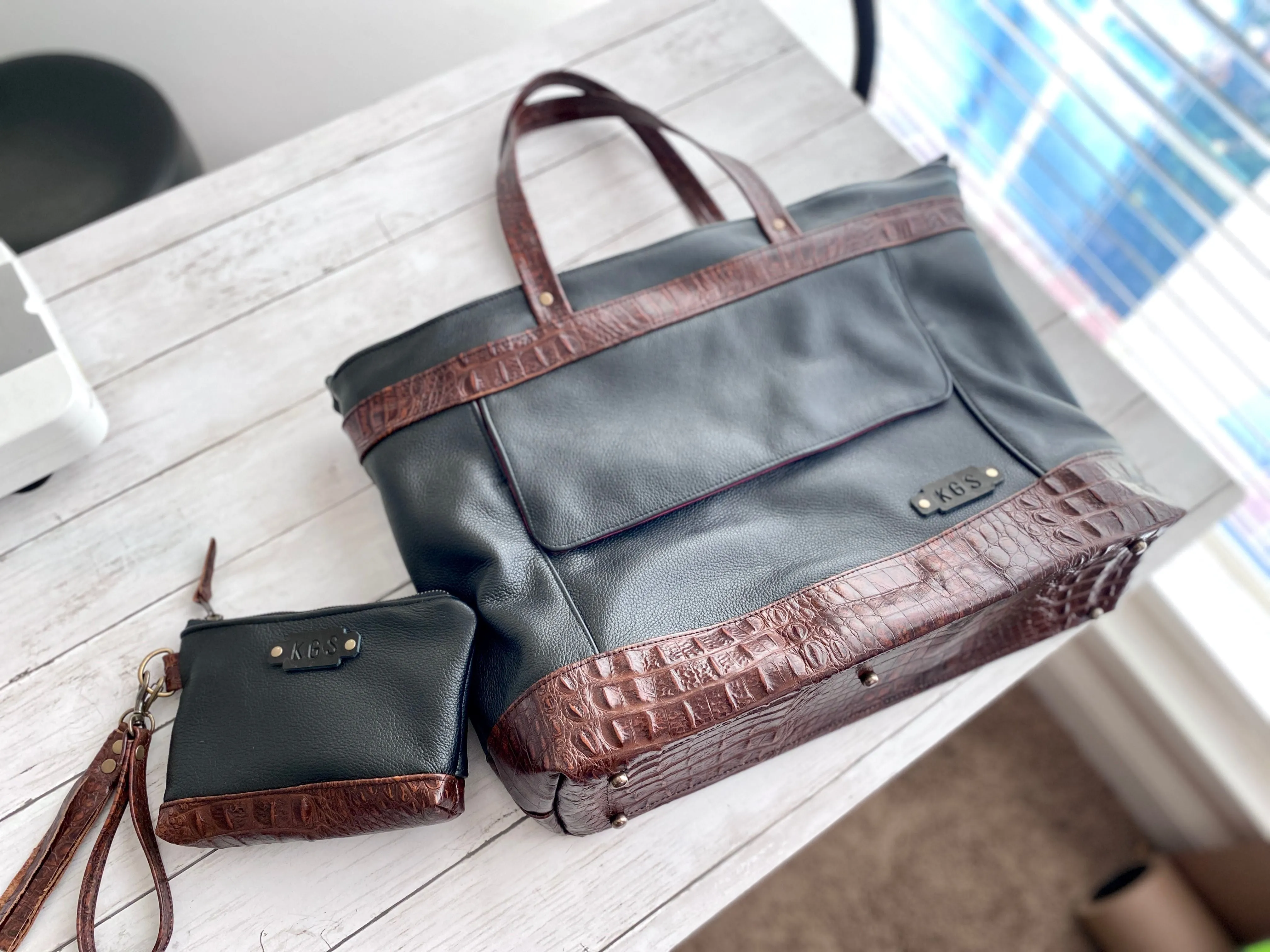 Archive Plus in Onyx, Brown Croc