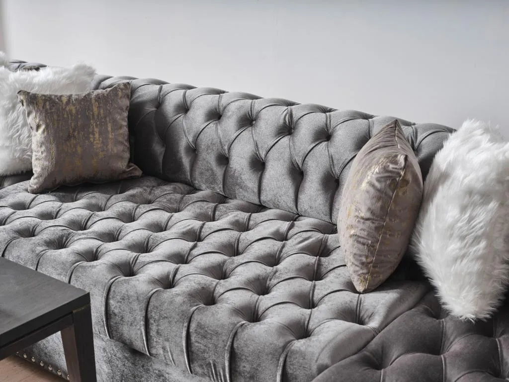 Grey Velvet Tufted U Shaped Sectional- Includes Throw Pillows - Model Jordan