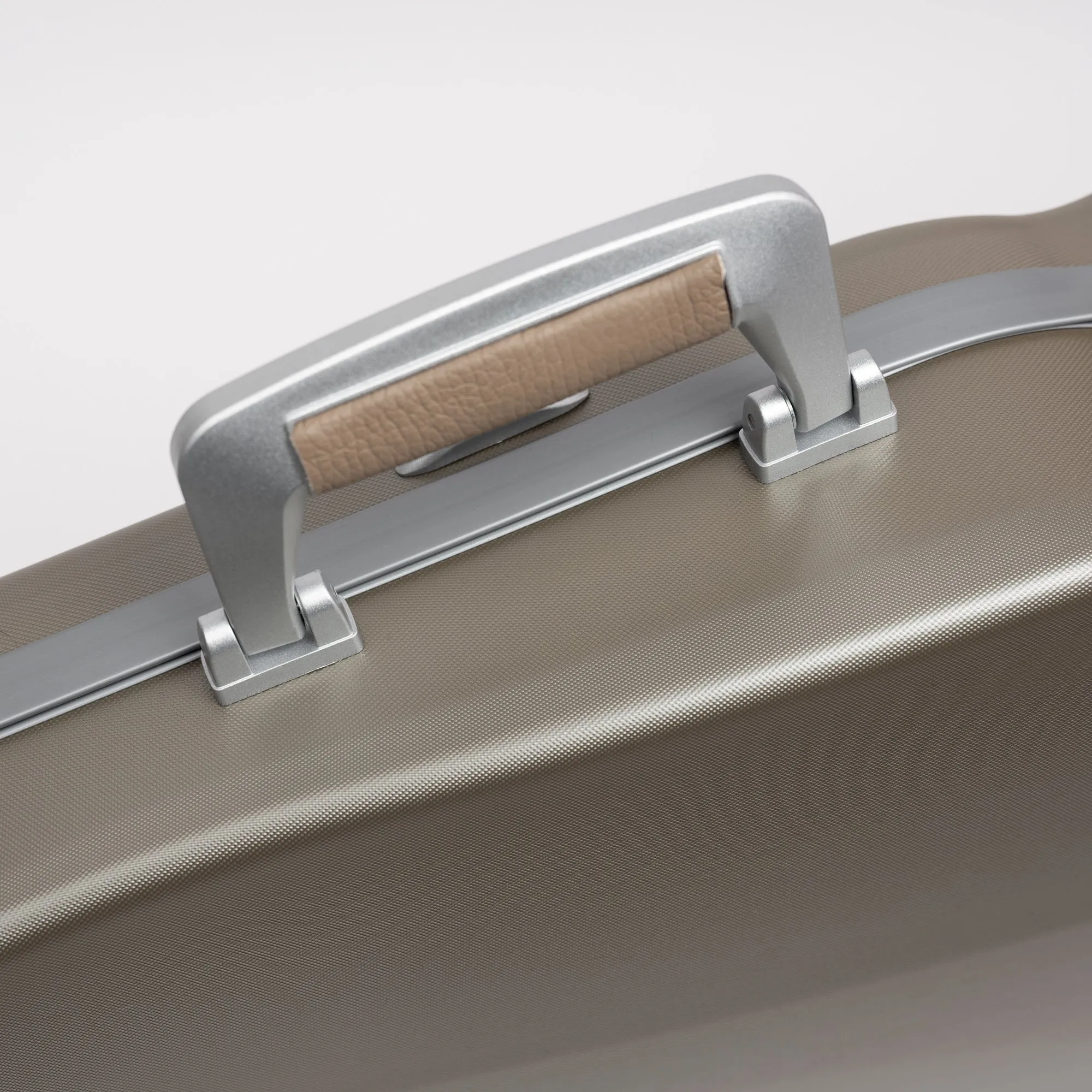 L'OPERA SUPREME HIGHTECH POLYCARBONATE CONTOURED VIOLA CASE