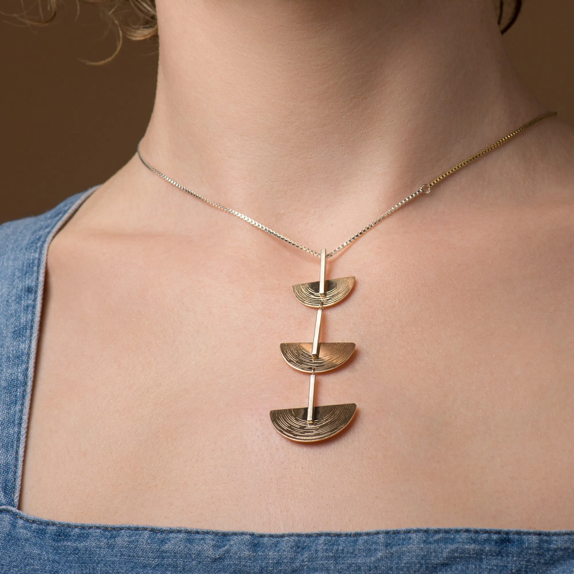 VINYL NECKLACE