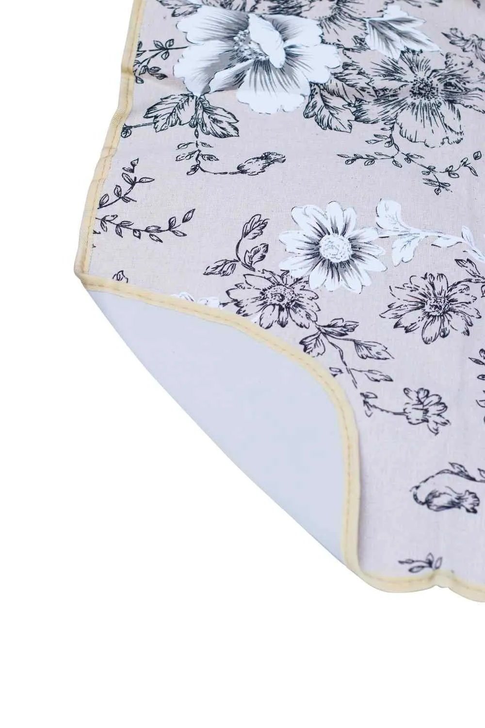 Yuppie Gift Baskets Picnic/Beach Rug Medium | Cream Bouquet